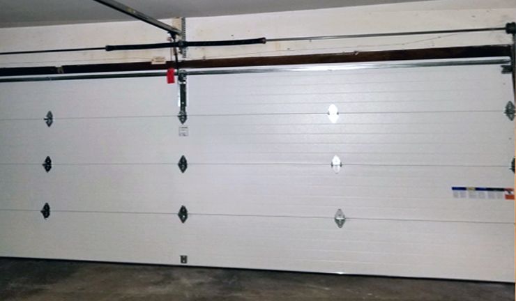 Garage Door Roller Repair Services 2 image000000 2